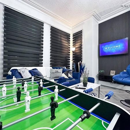 Swanky Seaside Sanctuary W Foozeball - Southend Exterior photo